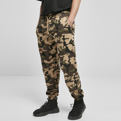 Urban Classics Basic Camo Sweatpants 2.0 woodcamo