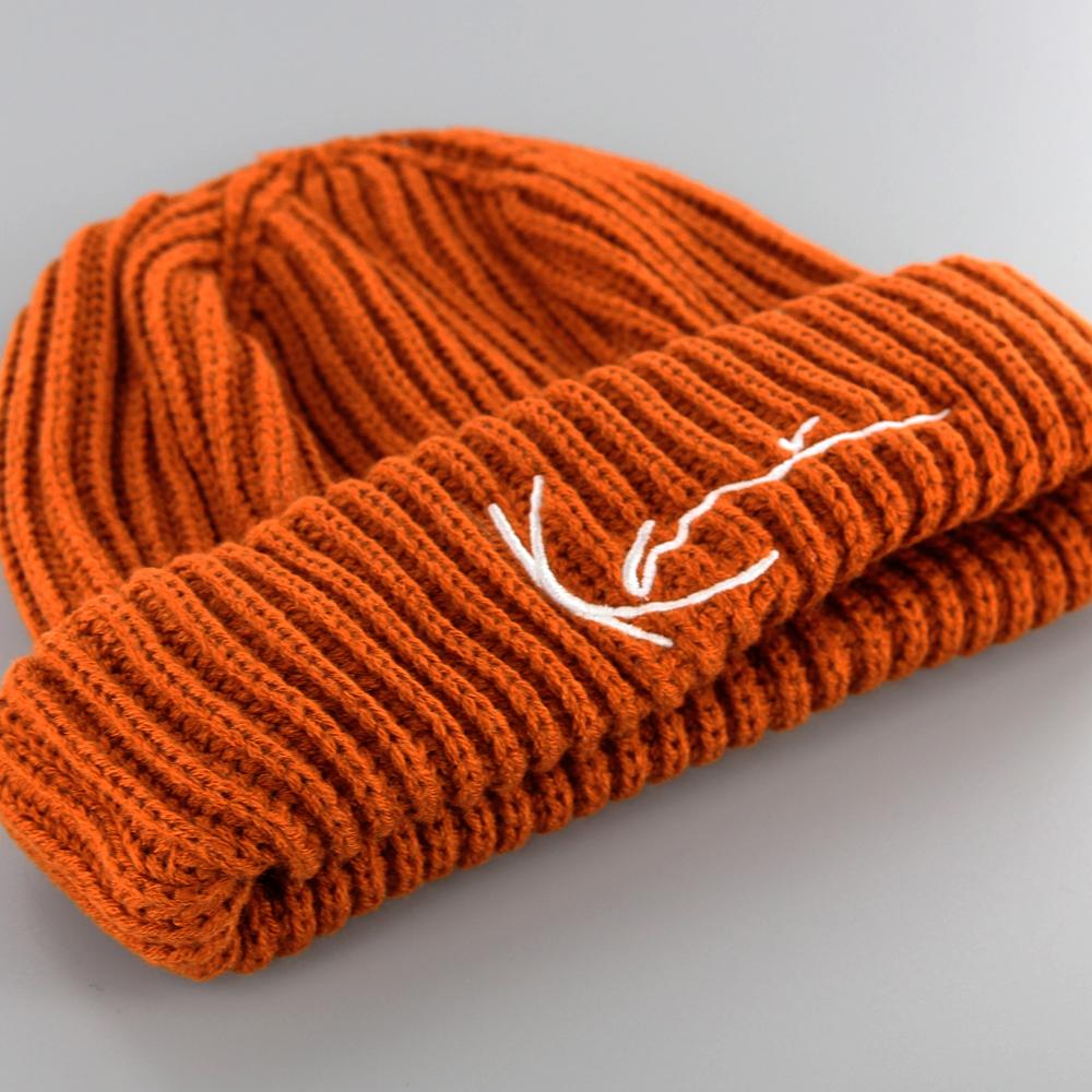 Karl Kani Signature Fisherman beanie cognac - Shop-Tetuan