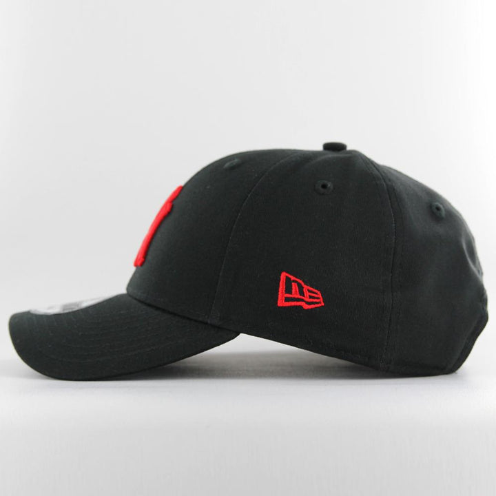New Era League Essential 9Forty strapback NY Yankees black/red - Shop-Tetuan