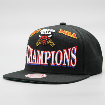 Mitchell & Ness NBA 97 Champions Snapback HWC C Bulls black
