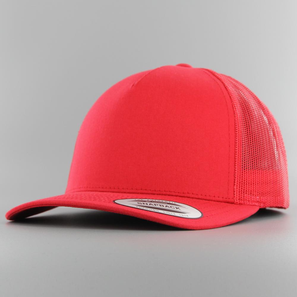 The Classics Yupoong 5-panel Retro Trucker cap red - Shop-Tetuan