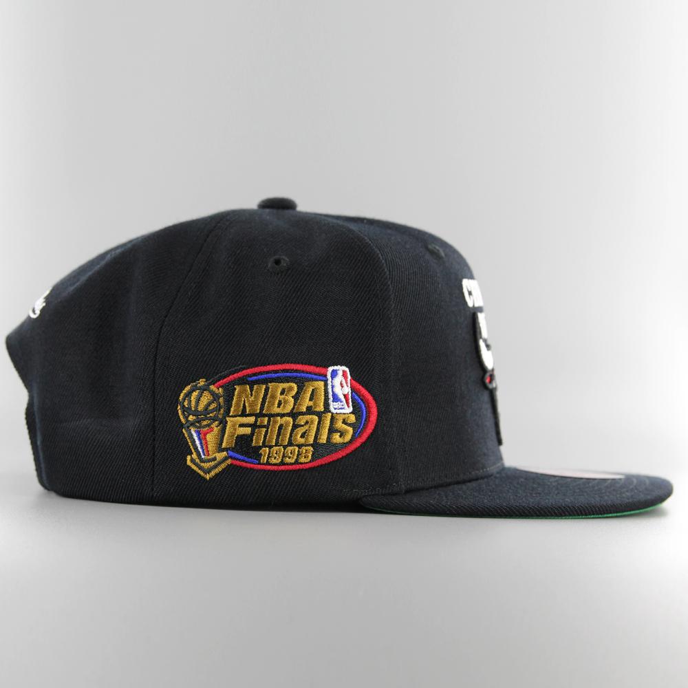 Mitchell &amp; Ness NBA Top Spot snapback C Bulls black - Shop-Tetuan