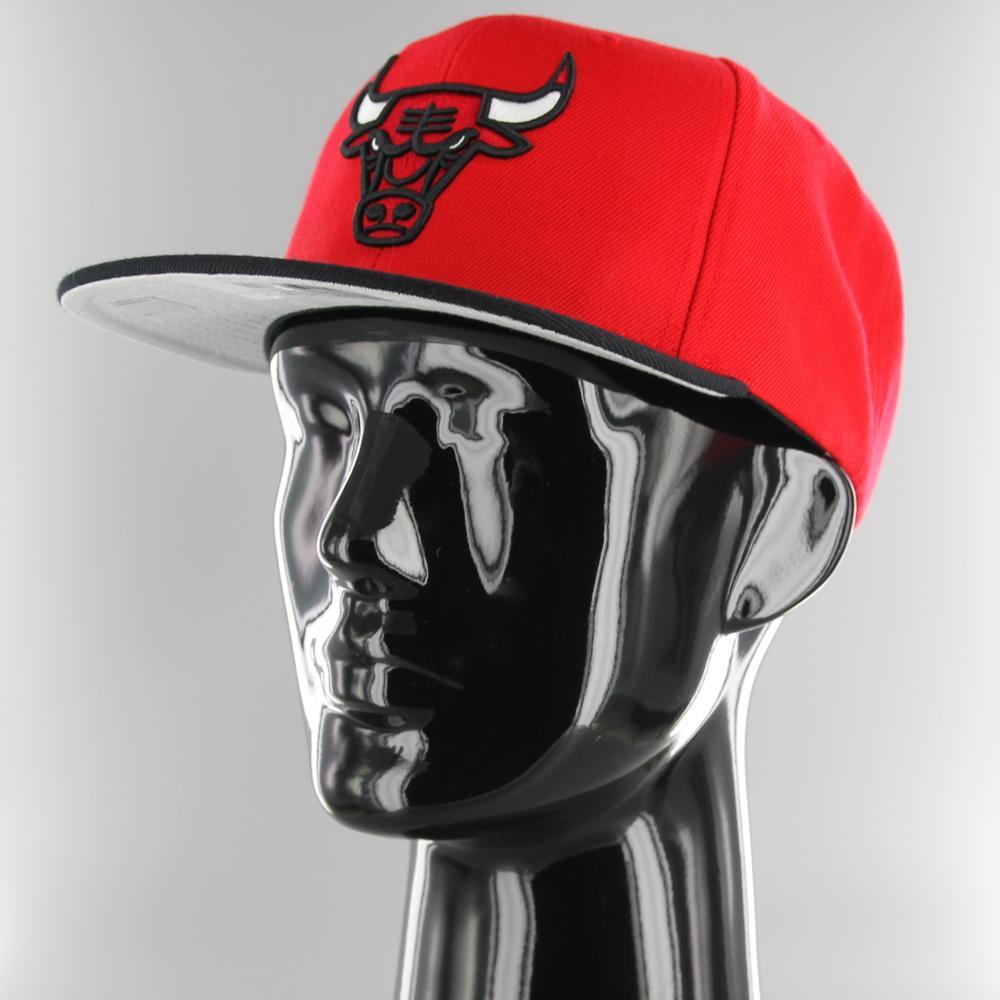 Mitchell & Ness NBA Team 2 Tone 2.0 Snapback C Bulls red/black - Shop-Tetuan