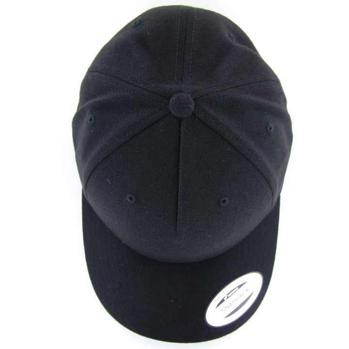 The Classics Yupoong 5-panel Premium Curve snapback black - Shop-Tetuan