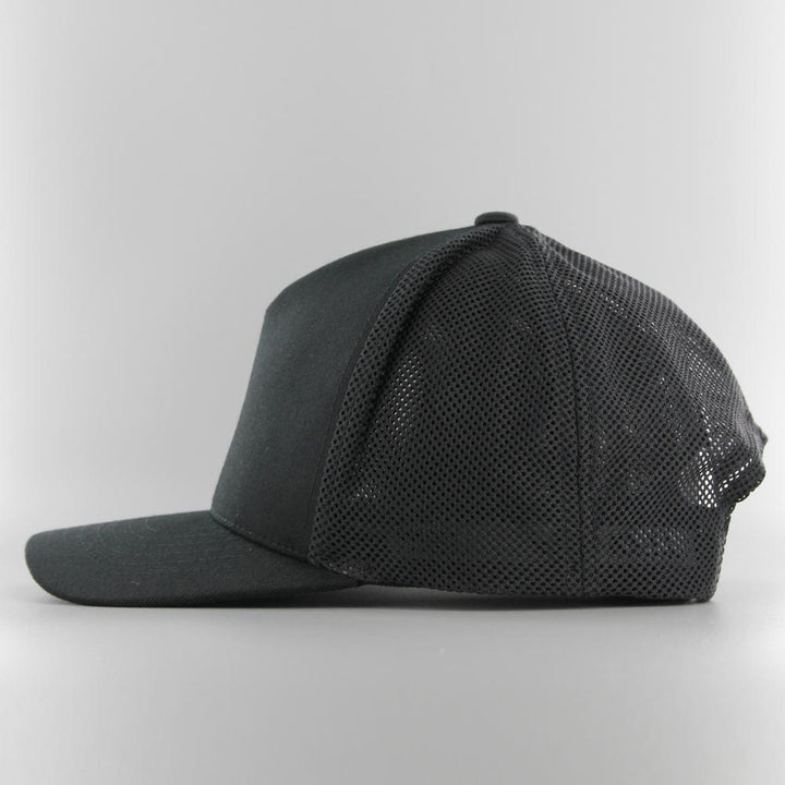 The 110 Trucker snapback black/black - Shop-Tetuan