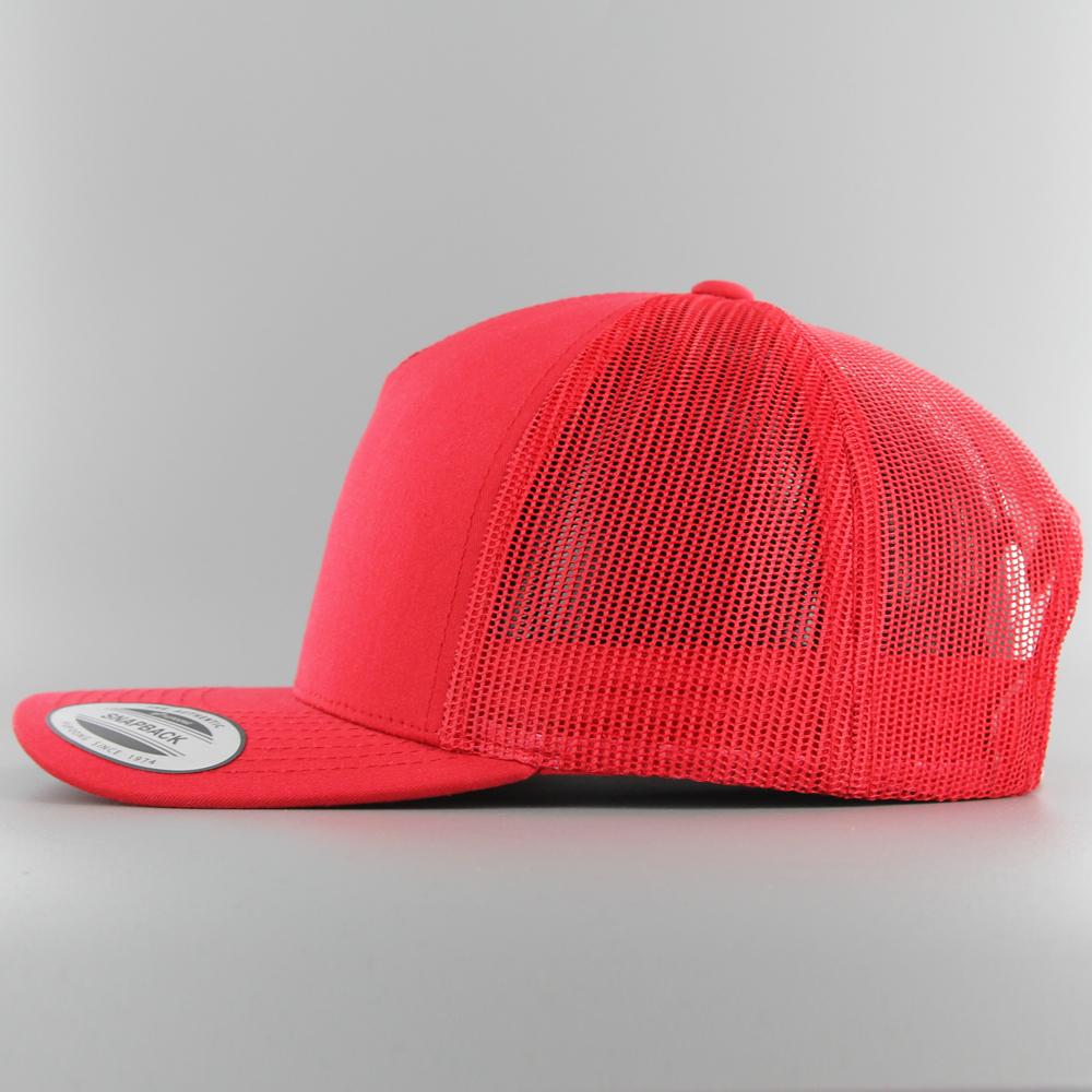 The Classics Yupoong 5-panel Retro Trucker cap red - Shop-Tetuan