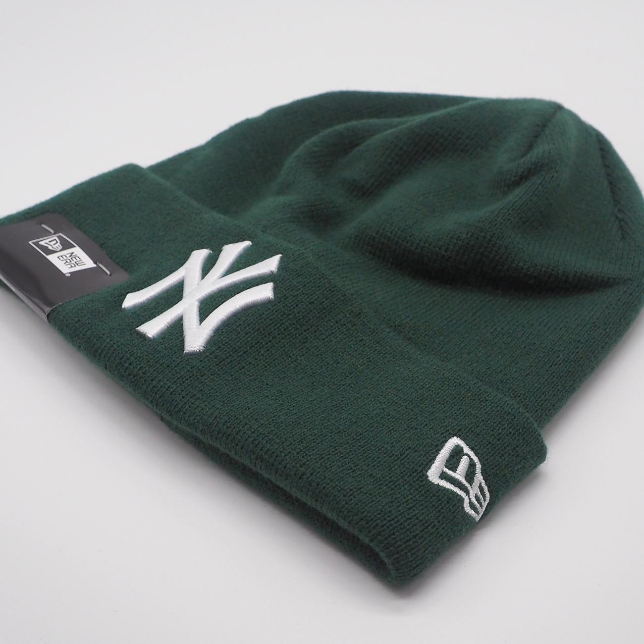 New Era League ESS Cuff beanie NY Yankees dkr/wht