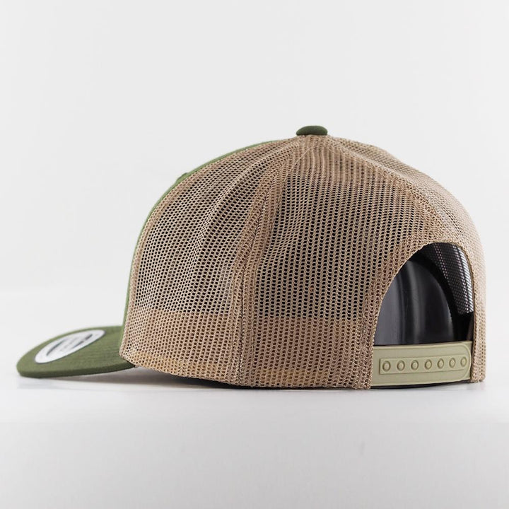 The Classics Yupoong Retro trucker 2-tone cap mossgreen/khaki - Shop-Tetuan