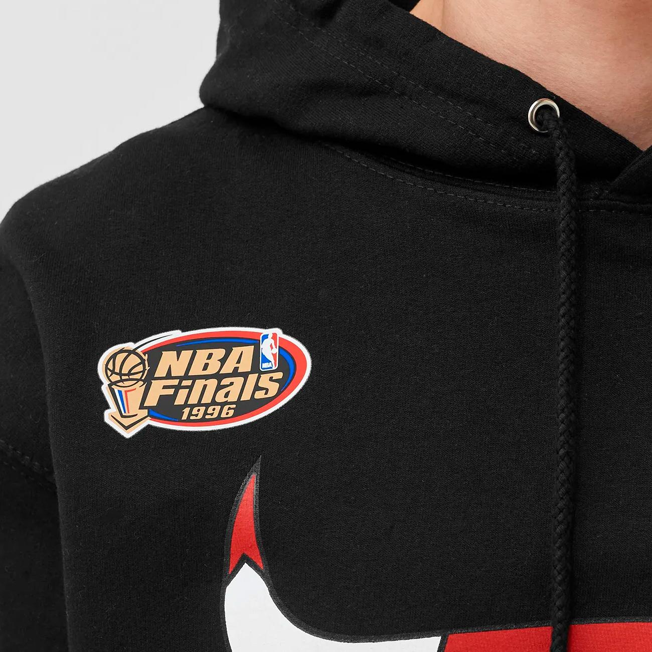 Mitchell & Ness NBA Team Logo hoody C Bulls black - Shop-Tetuan