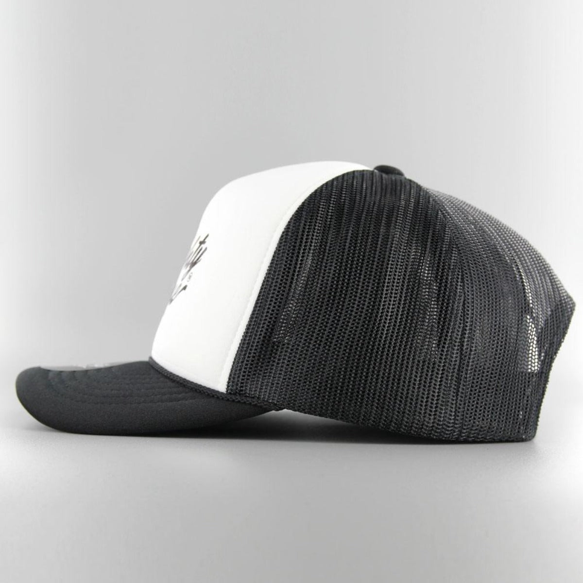 Naughty League Branded Trucker cap black/white - Shop-Tetuan