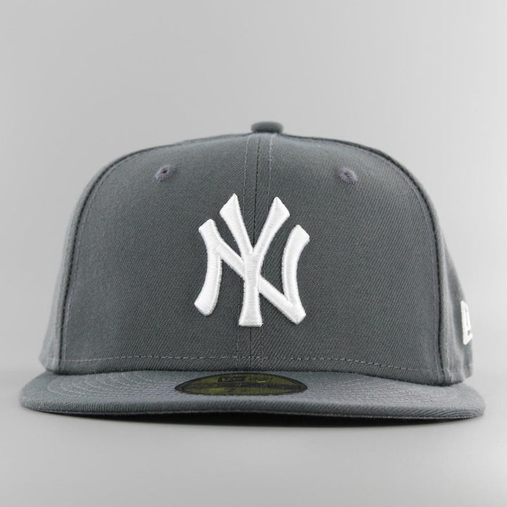 New Era Essential 59Fifty NY Yankees dark grey/white - Shop-Tetuan