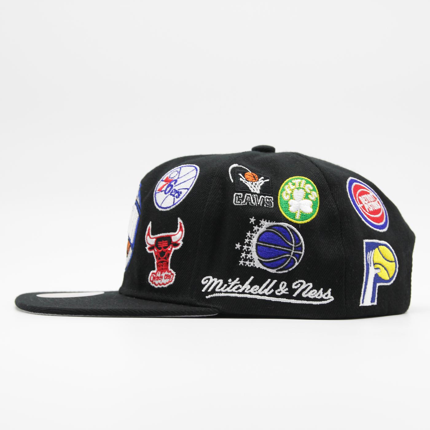 Mitchell & Ness NBA All Over Conference Deadstock HWC East black