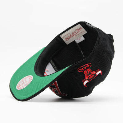 Mitchell & Ness NBA Cord Script snapback HWC C Bulls black - Shop-Tetuan