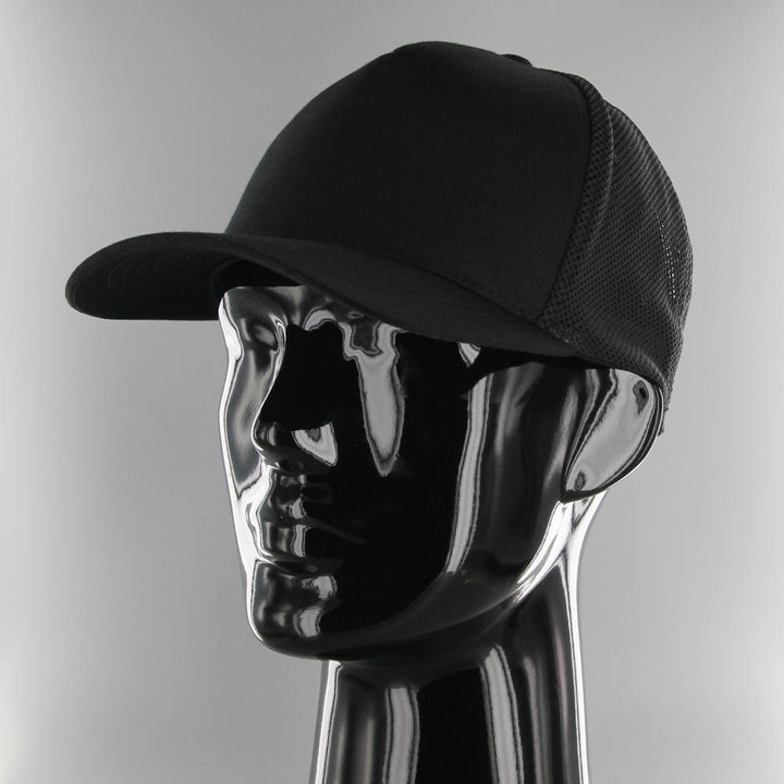 The 110 Trucker snapback black/black - Shop-Tetuan