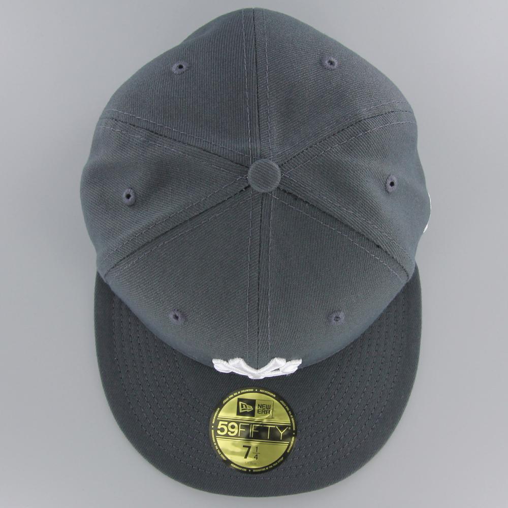 New Era Essential 59Fifty NY Yankees dark grey/white - Shop-Tetuan